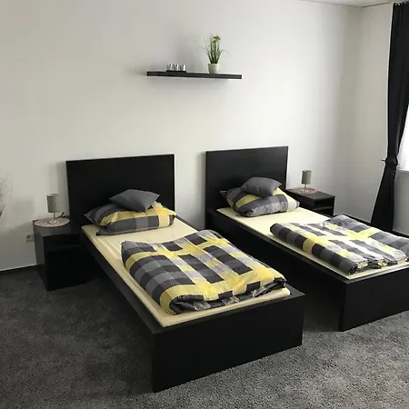 Dionysos * Neumünster