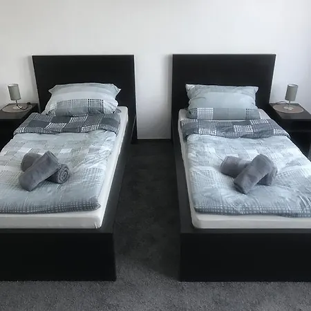 Dionysos * Neumünster