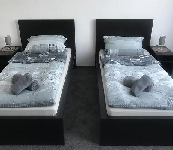 Dionysos * Neumünster